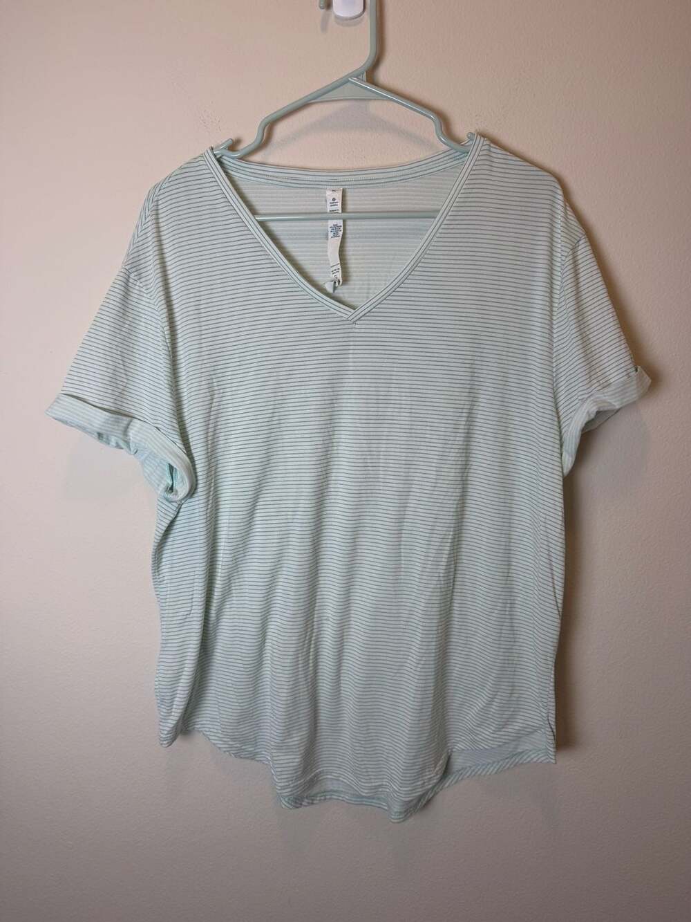 Lululemon Athletica Striped V-Neck Short Sleeve Tee XL Light Green
